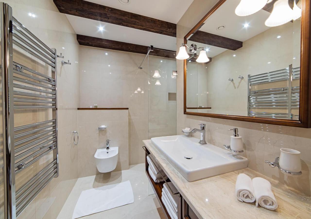 Boutique Hotel Erb - Adults Only Banska Stiavnica Bagian luar foto